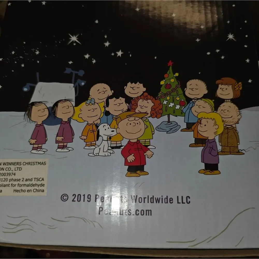 Peanuts Charlie Brown Musical Christmas Tree Holiday Tradition Cartoon Family